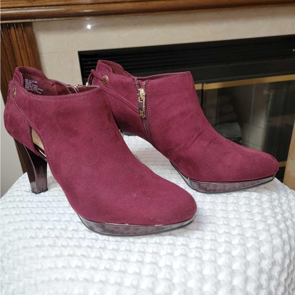 Liz Claiborne Maroon Suede Heeled Boots